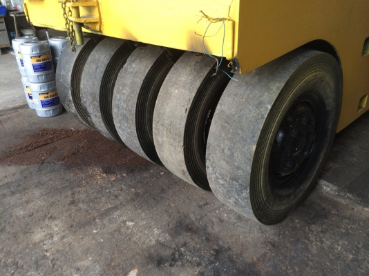 ขายด่วนรถบดล้อยาง9ล้อSAKAI TS7409 พร้อมใช้งาน เอกสารใบแจ้งจำหน่าย