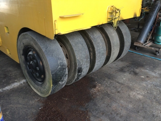 ขายด่วนรถบดล้อยาง9ล้อSAKAI TS7409 พร้อมใช้งาน เอกสารใบแจ้งจำหน่าย