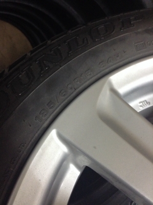 ขายแม็กป้ายแดงviosตัวใหม่พร้อมยาง ปี14 ขอบ15 ขายแม็กป้ายแดงviosตัวใหม่พร้อมยาง ปี14 ขอบ15