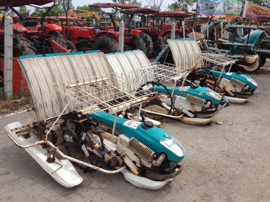 45,000 รถดำนาเดินตาม Kubota  4 แถว พร้อมใช้