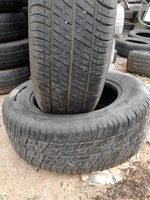 215/65R15 BRIDGESTONE LEO 627 มี 2 เส้น โทร.081-427-3941 215/65R15 BRIDGESTONE LEO 627 มี 2 เส้น โทร.081-427-3941
