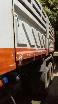 รถอีซูซุ 10 ล้อดั้ม 270 แรงม้า. ปี 44  ( ขายแม่ , ลูก )  สนใจติดต่อ  081 - 6079515