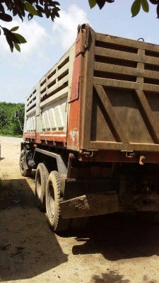 รถอีซูซุ 10 ล้อดั้ม 270 แรงม้า. ปี 44  ( ขายแม่ , ลูก )  สนใจติดต่อ  081 - 6079515