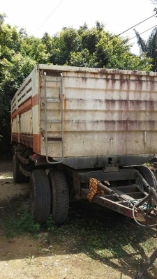 รถอีซูซุ 10 ล้อดั้ม 270 แรงม้า. ปี 44  ( ขายแม่ , ลูก )  สนใจติดต่อ  081 - 6079515