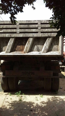 รถอีซูซุ 10 ล้อดั้ม 270 แรงม้า. ปี 44  ( ขายแม่ , ลูก )  สนใจติดต่อ  081 - 6079515