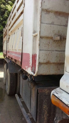 รถอีซูซุ 10 ล้อดั้ม 270 แรงม้า. ปี 44  ( ขายแม่ , ลูก )  สนใจติดต่อ  081 - 6079515