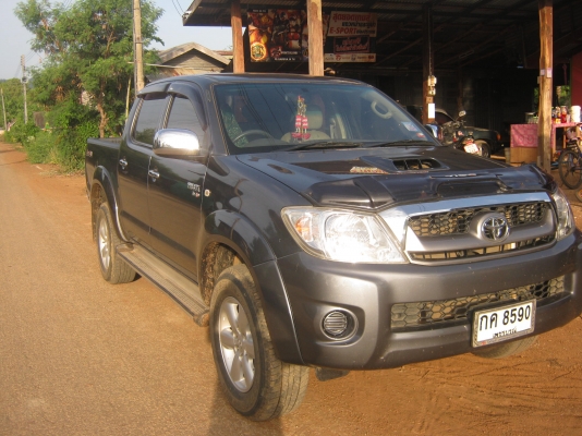 TOYOTA 4WD.4ประตู....ปี2008 เครื่อง2500 TOYOTA 4WD.4ประตู....ปี2008 เครื่อง2500