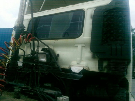 รถฮีโน่ 10 ล้อ หัวลาก 260 แรงม้า. ปี 46.  ( ขายแม่ , ลูก )  สนใจติดต่อ 081 - 6079515