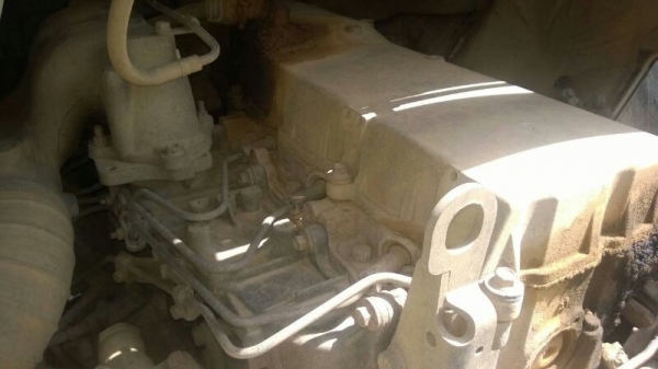 รถอีซูซุ 10 ล้อดั้ม 200 แรงม้า. ปี 48.  สนใจติดต่อ 081 - 6079515