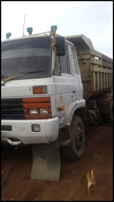 สิบล้อ UD CW430 กระบะท้องเรือดั้ม