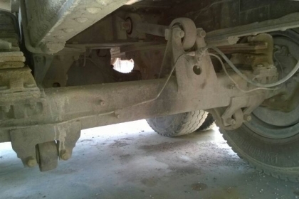 รถอีซูซุ 10 ล้อ ( บรรทุกกากน้ำตาล )  เปลี่ยนเครื่อง 195 แรงม้า.  สนใจติดต่อ  081 - 6079515