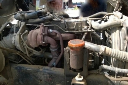 รถอีซูซุ 10 ล้อ ( บรรทุกกากน้ำตาล )  เปลี่ยนเครื่อง 195 แรงม้า.  สนใจติดต่อ  081 - 6079515