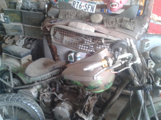 กรุแตก มอไซค์คลาสสิค อะไหล่ ของเก่า ของหายากมากมายโทรสอบถามที่เบอร์ 089-4837075 รุจคลาสสิค