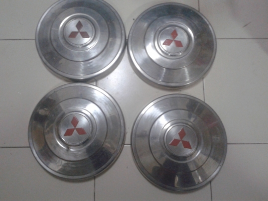 ขายฝาตบล้อมิตซู สภาพสวย ราคา1000บาท