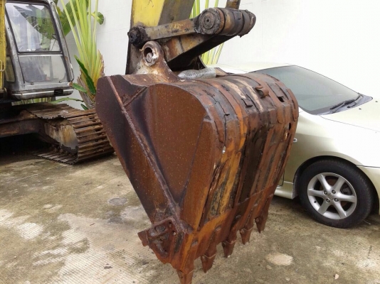 ขายรถแบ็คโฮ kobelco sk 220 mark 3 เล่มทะเบียน เครื่องน้ำเข้าติดไม่ได้