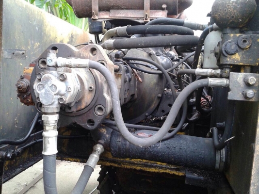 ขายรถแบ็คโฮ kobelco sk 220 mark 3 เล่มทะเบียน เครื่องน้ำเข้าติดไม่ได้