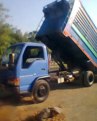 ขายรถเกียวข้าว2คันเทนเลอร์10ล้อ6ล้อดั้ม