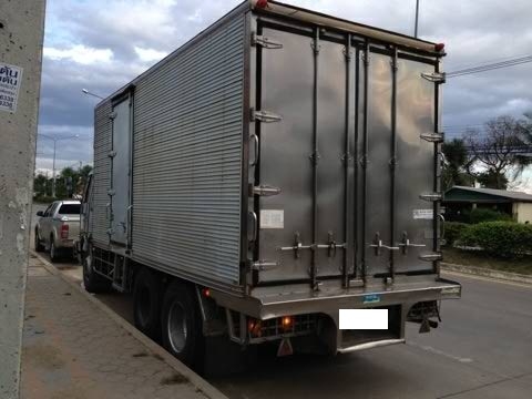 ขายตู้เย็น 10 ล้อ ยาว 6 เมตร พร้อมระบบทำความเย็นครบชุด ราคาถูกๆๆๆ