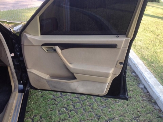 ขาย banz c220 ปี 96 ไม่เคยติดแก๊ซ เดิมเป็นรถฑูต พร้อมใช้ สวยๆเลย ขาย banz c220 ปี 96 ไม่เคยติดแก๊ซ เดิมเป็นรถฑูต พร้อมใช้ สวยๆเลย