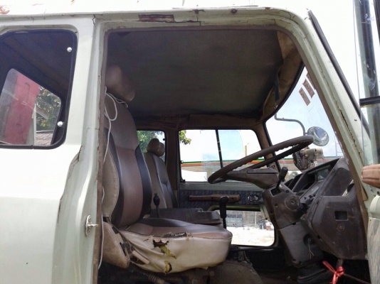 ขายรถหกล้อติดเครน HINO FF174 เครื่อง HO7C 185 แรง พวงมาลัยพาวเวอร์ เบรคจิฟฟี่  ติดเครน unic 2.5 ตัน