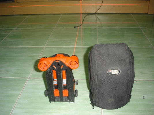 ขายเครื่องวางแนวทำระดับเลเซอร์ Black &amp; Decker BDL310S