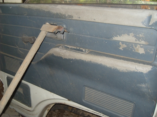 * ขายประตู NPR ซ้าย,ขวา ราคา 7,000.-