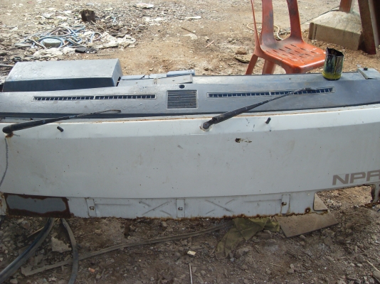 * ขายประตู NPR ซ้าย,ขวา ราคา 7,000.-