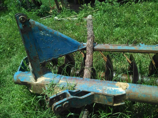 **365,000 บ.ต่อรอง**ขายรถไถเพลาเดียวยอดนิยม FORD 6600 T6 ตัวเต็ม เครื่องเดิมปั้มเดิม แน่นๆ แรงๆ ฟิิตมาใหม่ไม่นาน ปั้มดีแรงดี ไอดีกลม ระบบไฮฯครบ ยกไม่มียุบ ไม่แตก สีสันดี ยางดี4เส้น พร้อมอุปกรณ์ 3 ชิ้น ใบดัน หาง3 หาง 7 สภาพดี หาง7ใบมีแตกนิดหน่อย2ใบ รถใช้งา