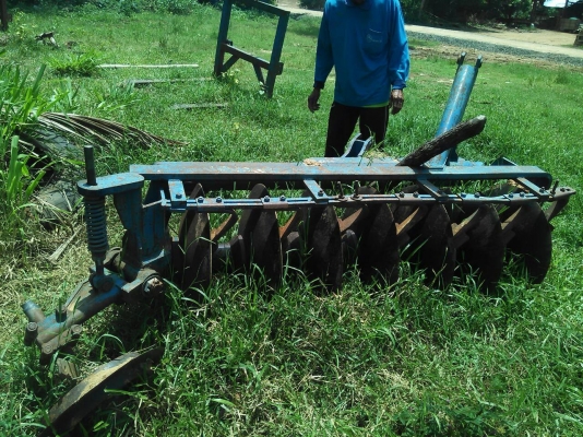 **365,000 บ.ต่อรอง**ขายรถไถเพลาเดียวยอดนิยม FORD 6600 T6 ตัวเต็ม เครื่องเดิมปั้มเดิม แน่นๆ แรงๆ ฟิิตมาใหม่ไม่นาน ปั้มดีแรงดี ไอดีกลม ระบบไฮฯครบ ยกไม่มียุบ ไม่แตก สีสันดี ยางดี4เส้น พร้อมอุปกรณ์ 3 ชิ้น ใบดัน หาง3 หาง 7 สภาพดี หาง7ใบมีแตกนิดหน่อย2ใบ รถใช้งา