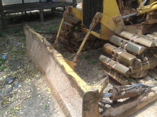 ขายแทร็กเตอร์ KOMATSU D20 สภาพพร้อมใช้งาน ราคาเบาๆครับ
