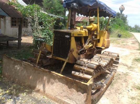 ขายแทร็กเตอร์ KOMATSU D20 สภาพพร้อมใช้งาน ราคาเบาๆครับ