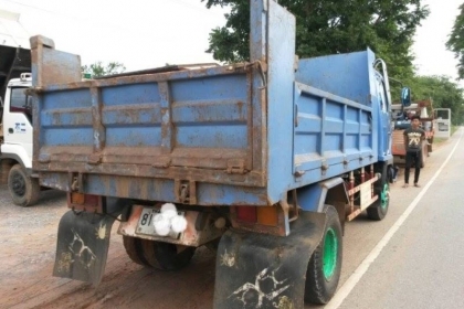 ***ขายแล้วครับขอบคุณ Truck2hand ขาย6ล้อดั้มดินสภาพสวย ISUZU ROCKY FRR 195 6HE1 เครื่องแรงๆ แน่นๆ ไม่เยิ้ม ไม่มีไอ เกียร์ไม่หลุดไม่หอน ช่วงล่างFหน้า-หลัง คัสซีสวยเดิม ไม่ปะไม่ดาม ไม่แตก กระบะดั้มเหล็ก5ตันยิงหน้า 3.60ม.สภาพสวยพื้นดีข้างสวยไม่มีผุ ดั้มไมมียก