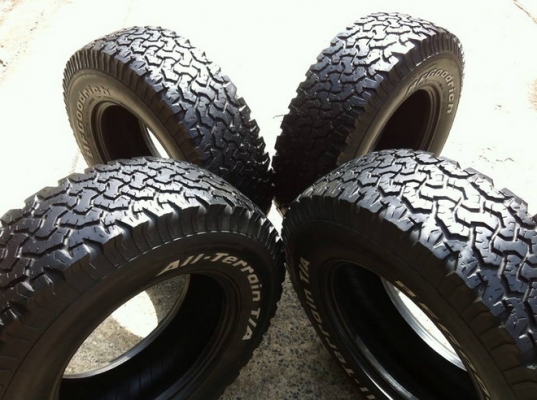 ขายยาง BF Goodrich All-terrain ขนาด 30 9.5 R15
