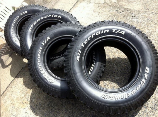 ขายยาง BF Goodrich All-terrain ขนาด 30 9.5 R15