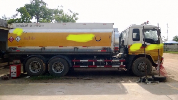 ขายรถ10ล้อบรรทุกแท็งค์นำ้มัน