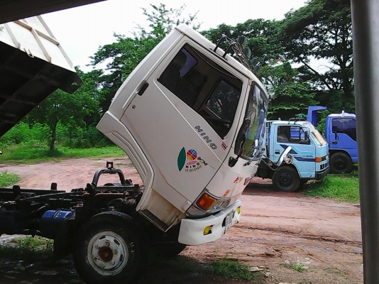 ขายหกล้อดั้มพ์ ฮีโน่ KM-777 ดั้ม 6 ตัน ช่วงล่างใหญ่ สภาพพร้อมใช้