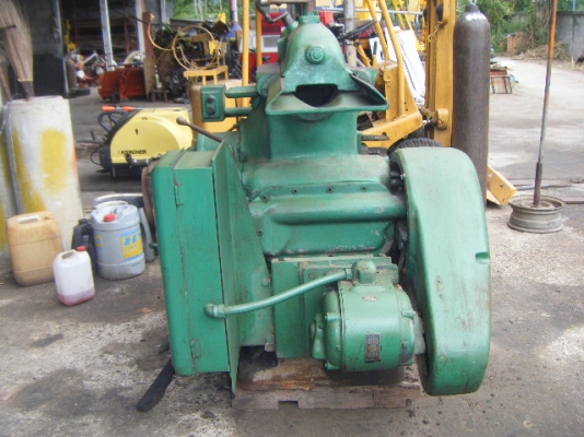 แท่นไสเซาะร่องลิ่ม