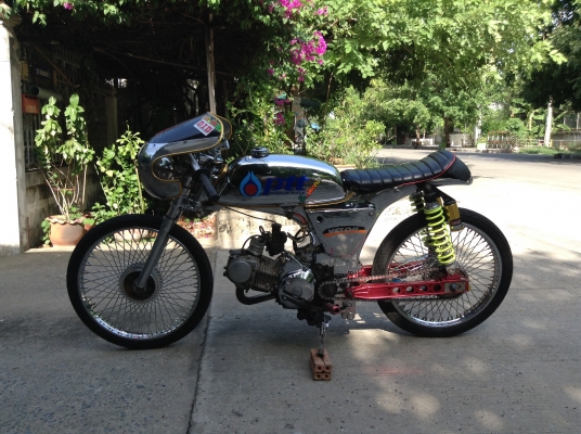 Suzuki A100 cafe' งานชุบทั้งคันมีเล่ม