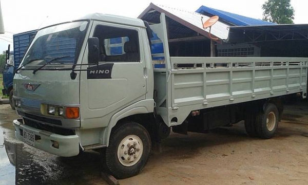 HINO FC2W 120 ห้างแท้ กะบะยาว 5.5 เมตร ภาษีเต็ม กะบะเหล็กทำสีใหม่ทั้งคันครับ HINO FC2W 120 ห้างแท้ กะบะยาว 5.5 เมตร ภาษีเต็ม กะบะเหล็กทำสีใหม่ทั้งคันครับ