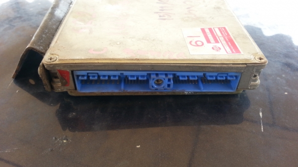 ขายกล่องหัวฉีดSR20ฝาขาว(ขับหลัง)