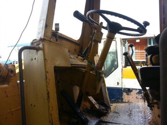 ต้องการขายรถตักCAT 920 ต้องการขายรถตักCAT 920