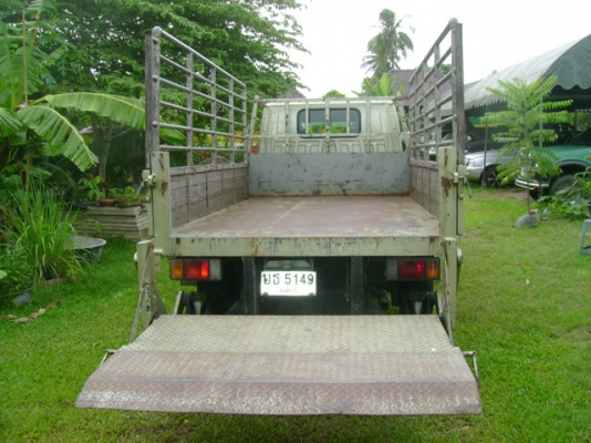 ISUZU NKR 66 E หัวการ์ตูน เครื่อง 4HF1 มีลิฟท์ท้าย ไม่ติดเวลา