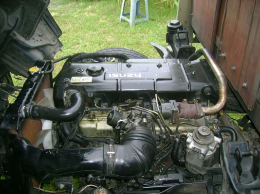 ISUZU NKR 66 E หัวการ์ตูน เครื่อง 4HF1 มีลิฟท์ท้าย ไม่ติดเวลา