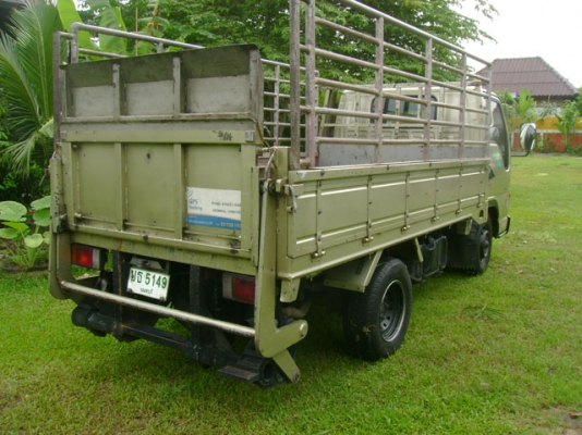 ISUZU NKR 66 E หัวการ์ตูน เครื่อง 4HF1 มีลิฟท์ท้าย ไม่ติดเวลา