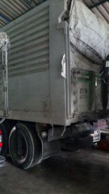 12ล้อ 1 เพลา เครื่อง175 แรงม้า