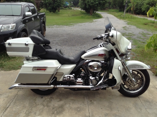 ธารนนทบุรี//ขาย harley-davidson ultraclassic ปี2007 ราคา750,000 บาท ทะเบียนแท้