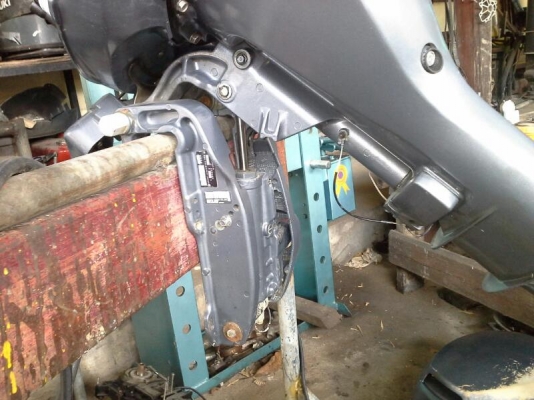 เครื่องเรือ Yamaha 9.9 four มือ2 สภาพสวยมีทริมและสตาร์ทไฟฟ้า 43,000