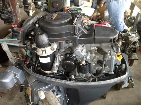 เครื่องเรือ Yamaha 9.9 four มือ2 สภาพสวยมีทริมและสตาร์ทไฟฟ้า 43,000