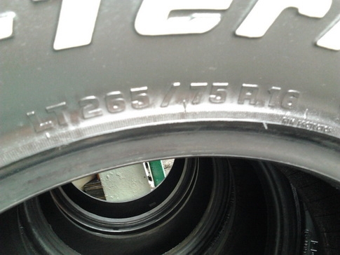 BF All 265/75/16 ปี12 ดอกลืก1.1cm.สวยๆ คมๆ 1ชุด BF All 265/75/16 ปี12 ดอกลืก1.1cm.สวยๆ คมๆ 1ชุด