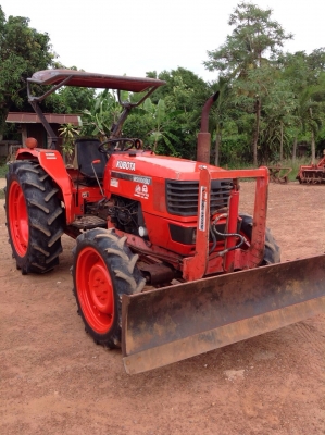 แทรกเตอร์คูโบต้า m5000สภาพสวยเดิมๆ รถพร้อมใช้งาน มีผานดันหน้าและผานหลัง แทรกเตอร์คูโบต้า m5000สภาพสวยเดิมๆ รถพร้อมใช้งาน มีผานดันหน้าและผานหลัง